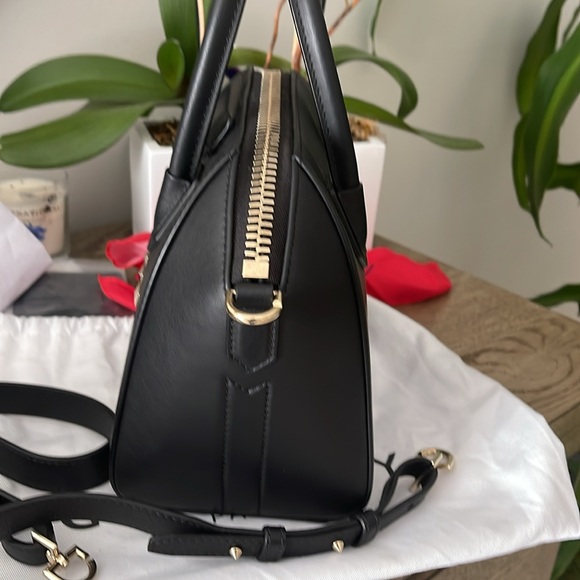 Givenchy Antigona mini  in very good condition - Picture 3 of 12